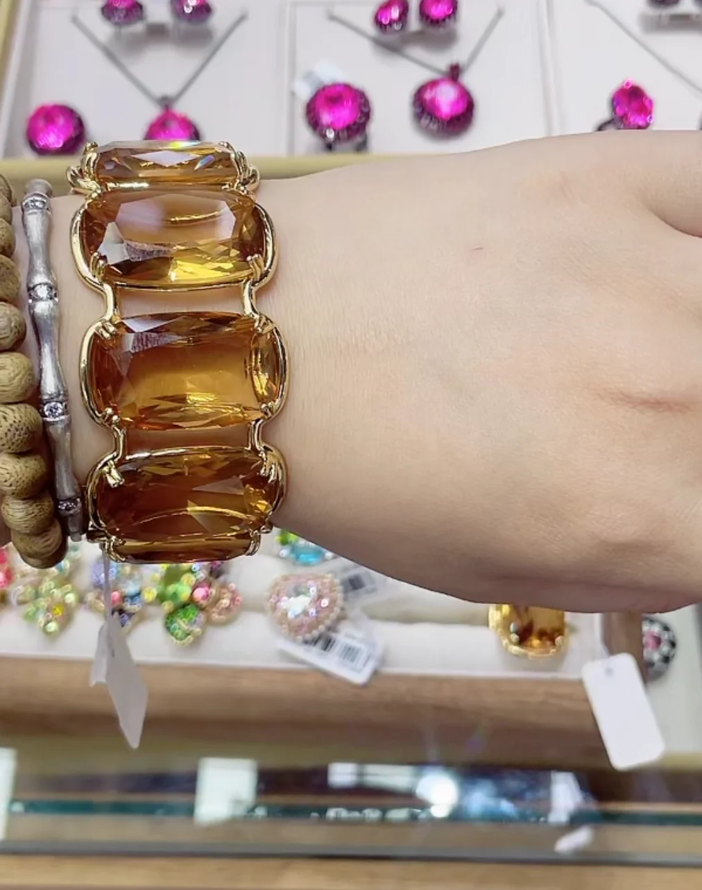 Bracelets & bangles